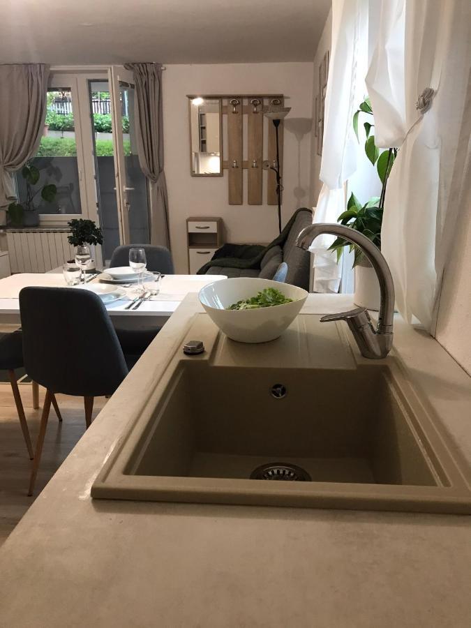 Appartement Koradinovi - Pod Vrtom à Vipava Extérieur photo